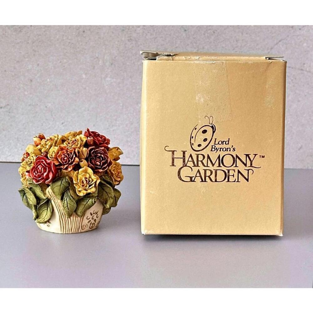 Mermaid Harmony Kingdom  HTF Floral Coral Reef Shell Hidden Treasure Trinket Box